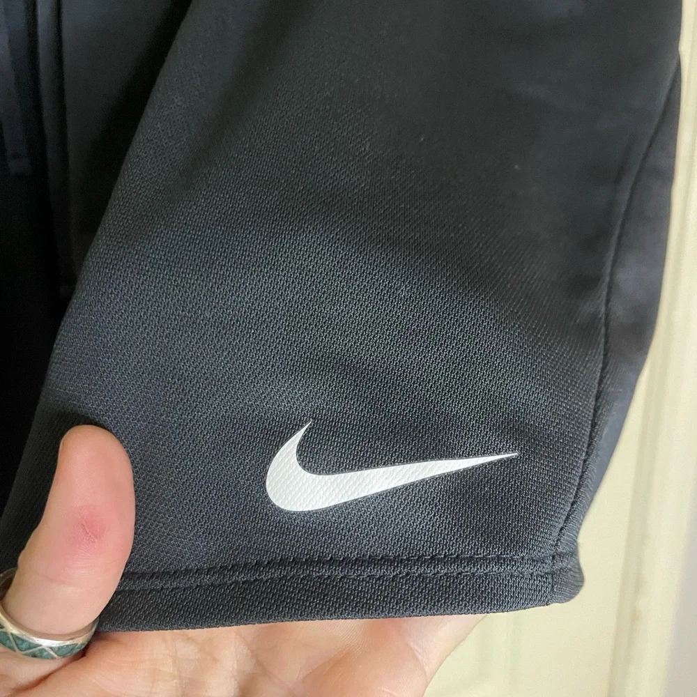 Nike shorts - Picture 2 of 8
